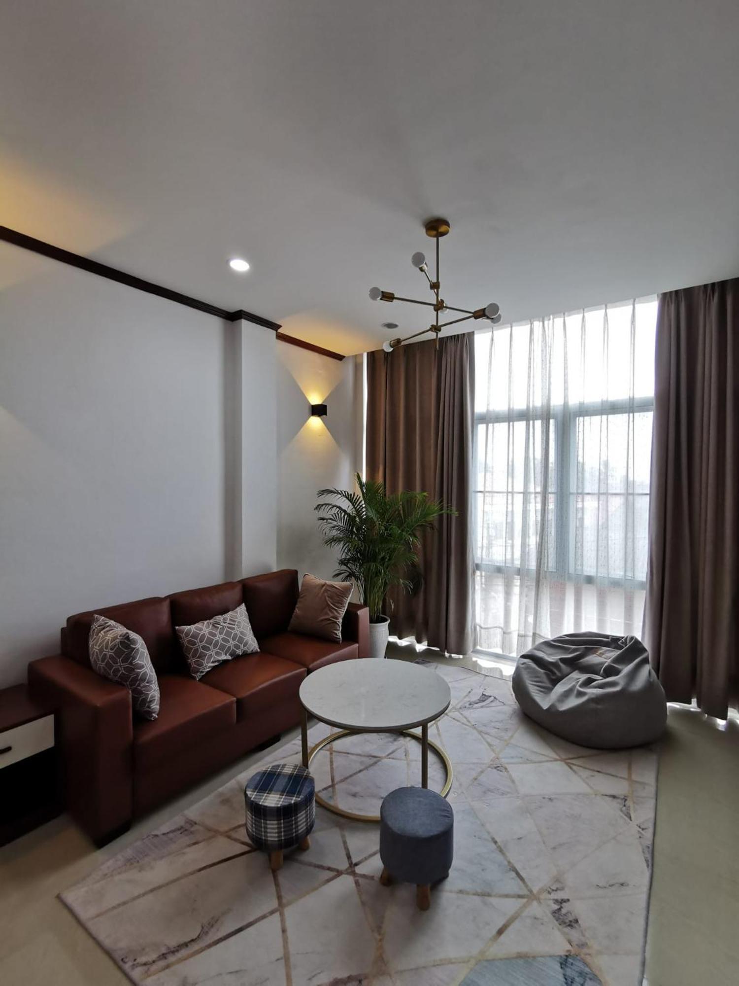 Artist Golden Loft Paris - Vientiane Homestay Duplex Triplex Экстерьер фото