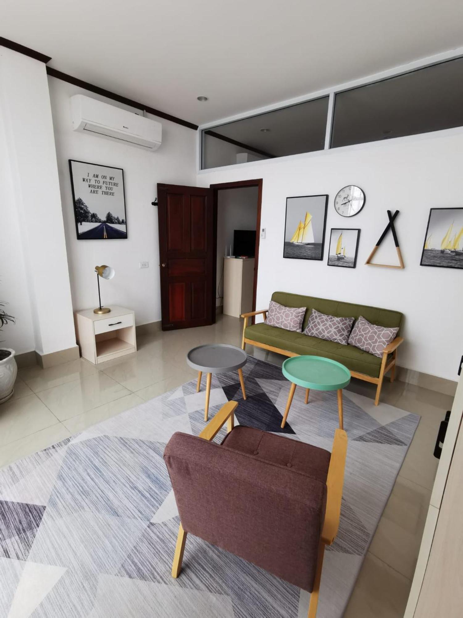 Artist Golden Loft Paris - Vientiane Homestay Duplex Triplex Экстерьер фото
